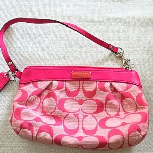 Small Pink Coach Clutch Bag – New